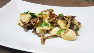 STRACCETTI DI POLLO AI FUNGHI PIOPPINI  FoodVlogger  FoodVlogger [upl. by Ntisuj]