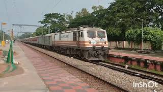 12218 Kerala Sampark Kranti Express wap5 Travel Vlogs and Rail faning by Milan B Ben [upl. by Udenihc]