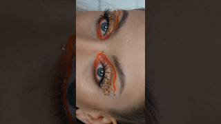 Pomarańczowy makijaż 🧡🍊  simple graphic liner eye makeup idea eyemakeuptutorial eyeliner [upl. by Grimbald]