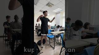 Disuruh guru berdiri di tengah kelas [upl. by Heigl247]