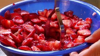 Pomonas Pectin quotHow To Make LowSugar Strawberry Jamquot [upl. by Ahsina782]