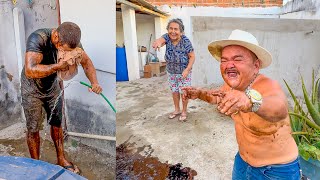 PILILIU DÁ SUA CUECA FEDORENTA PRA LEÔNCIO LIMPAR O ROSTO 🤣  PILILIU DA RESENHA [upl. by Newsom]