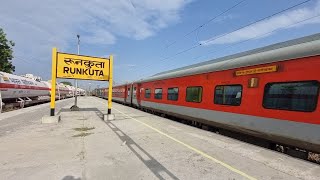 High Speed Trains Speed pasts Runkuta Railway Station Ft Vande Bharat Samata Sachkhand Chattisgarh [upl. by Zere]