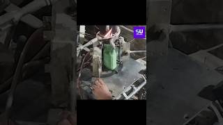 Manufacturing of Plastic Oil can plasticfactory machine oilcan gallonofwater shorts [upl. by Bor]