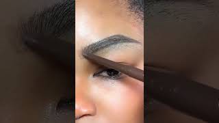 Beginners COMB TAIL Eyebrow Hack viral viralvideo viralpost reels [upl. by Torp]