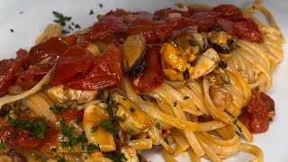 LINGUINE AI FRUTTI DI MARE SURGELATI FROZEN SEAFOOD TONGUES Italian food official 2023 [upl. by Greenleaf]