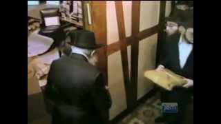 The Rebbe Distributes Matzos [upl. by Coh742]