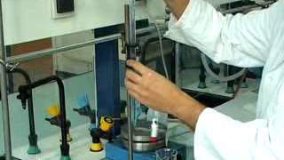 Utilisation dune Burette Graduée [upl. by Eenor]