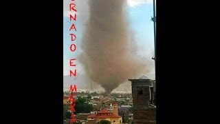 Tornado en Tangancicuaro Michoacan México Debasta la ciudad Marzo 2014 [upl. by Cogen480]