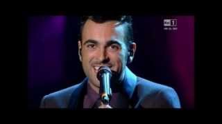 Marco Mengoni  Lessenziale [upl. by Jeromy181]