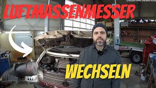 VW T4  🔧 Luftmassenmesser wechseln  Auspuff qualmt II Change air mass sensor  exhaust smokes🔧 [upl. by Camm566]