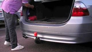 Operation of electric towbar BMW E9X [upl. by Hillery]