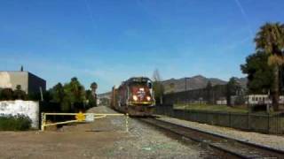 Southern Pacific GP40s on UP Saugus Local [upl. by Einnhoj]