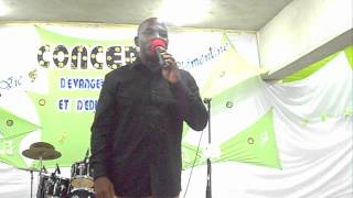 Emmanuel BOUAFO au Concert du groupe Arbre de Vie à lEglise des Assemblées de Dieu dAdjamé [upl. by Ynnavoig]