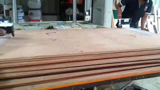 How to the press laminate sheet on the plywood in cold press machine [upl. by Deuno]