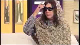 Azizi acting as film star Meera  Parody in Hasb e Haal Dunya News [upl. by Theurer]