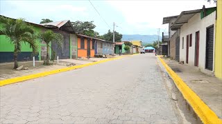 Familias reciben proyecto de adoquinado en el barrio Virginia Quintero en Estelí [upl. by Lipinski]