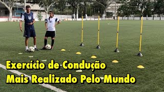 Condução de bola  Treino de Futebol [upl. by Jervis]