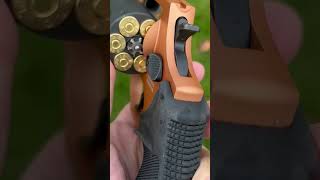 Animation Taurus 856 Ultra Lite 38 Special shorts gun revolver [upl. by Mallorie821]