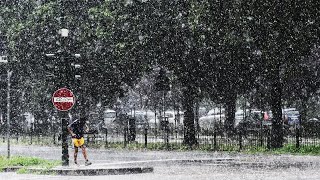 Nubifragio a Torino le strade della città diventano torrenti [upl. by Eimerej]