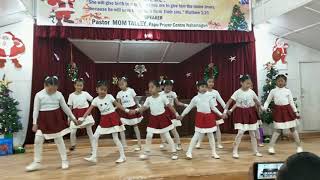 i wanna wish u a merry Christmas Feliz navidad Dancing by Kids [upl. by Enyrat]