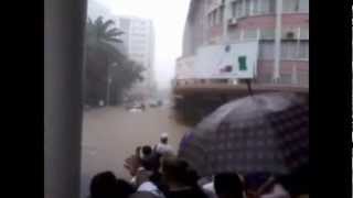 Floods in Mauritius  Inondations a Lile Maurice 30 March 2013 [upl. by Vincelette337]