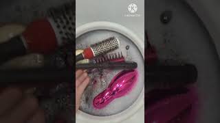 Cleaning brush 😌 washing cleantok laundrysolution cleaning laundryservice landrylocker [upl. by Amo835]