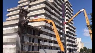 Napoli  A Scampia la demolizione delle Vele di Gomorra 200220 [upl. by Chrysa]