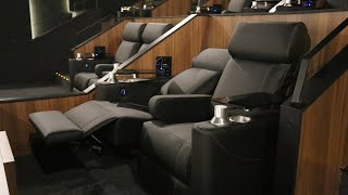 Cinema de luxo será inaugurado em São José [upl. by Zelikow636]