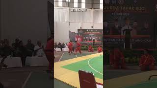 Atraksi pecah kelapa oleh Tapak Suci Lamongan pencaksilat tapaksuciindonesia tapaksucilamongan [upl. by Ivad]