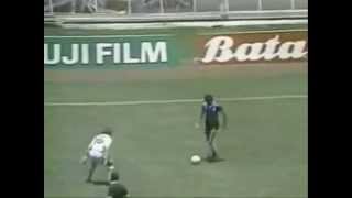 Maradona  gol de mão quotmano de Diosquot quothand of godquot [upl. by Elletnahs956]