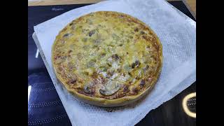 Quiche poulet poireaux champignons et pimenton Facile comme toutes les quiches et goûteuse [upl. by Pimbley]