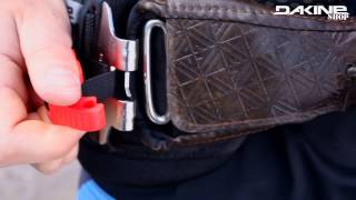 Dakine Kite Harness Clip Lock On and Off [upl. by Ikkaj]