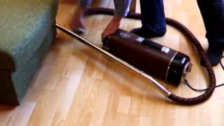 ELECTROLUX ZA30 vacuum cleaner 1939  1942 1945  1948 [upl. by Herodias]