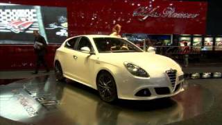 Alfa Romeo Giulietta  En direct du salon de Genève 2010 [upl. by Eeroc157]