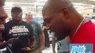 Quinton quotRampagequot Jackson amp King Mo Lawal head out from Walmart  UFC 100 [upl. by Acinyt736]