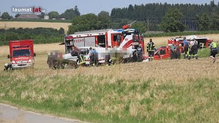 Flugunfall Flugzeug beim Landeanflug auf Flugplatz in Laakirchen über Landebahn hinausgeschossen [upl. by Drawoh671]