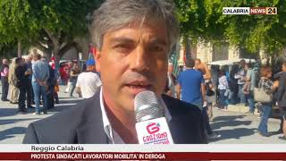 PROTESTA DEI SINDACATI A REGGIO CALABRIA PER LAVORATORI MOBILITA IN DEROGA [upl. by Rundgren356]