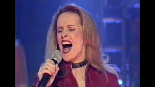 Sheena Easton  Giving Up Giving In Live 2000 HD [upl. by O'Hara660]