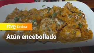 Receta de atún encebollado  La Cocina de Adora  RTVE Cocina [upl. by Swiercz851]