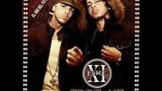 Erre Xi Lionize y BeyaniFue La Primera Vez Official with lyrics in description [upl. by Stanton741]