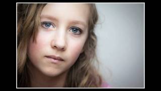 Shallow DOF portraits tutorial using continuous lighting [upl. by Adnahsar]