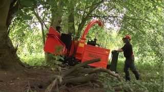 TIMBERWOLF TW 190TFTR WOOD CHIPPER [upl. by Hazen233]