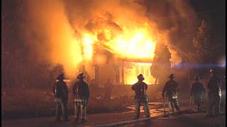 Detroit Fully involved house fire Let it burn strategy [upl. by Anit]