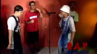 RAP BATTLE Krazykyle vs Loonie topic SINONG MAS GWAPO [upl. by Halli]