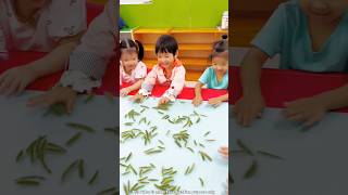 Why Children Are Not Afraid Of Insects 😨 [upl. by Dukie]