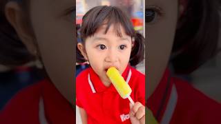 Clarissa makan apa funny memes lucu comedy youtubeshorts clarissa cute icecream shorts [upl. by Thenna]