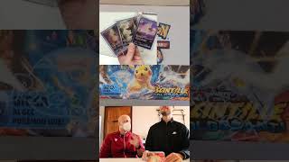 Si sbusta  Scintille folgoranti Pokémon scintillefolgoranti Unboxing [upl. by Shaughn]