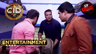 CID Entertainment  CID  क्या 11 Seconds में इस Train में हो जाएगा Bomb Blast [upl. by Caro]