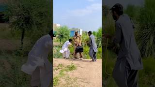 Army waly ko loot lia 😅 funny comedy pakistanicomedydrama ytshortsindia youtuberlife tiktoke [upl. by Anivol]